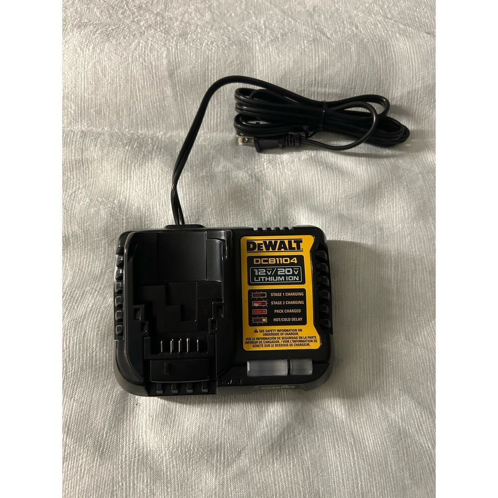 DEWALT 12V MAX/20V MAX 4 Amp Charger